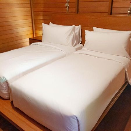 Point Of View Hotel & Resort Majalengka Bagian luar foto