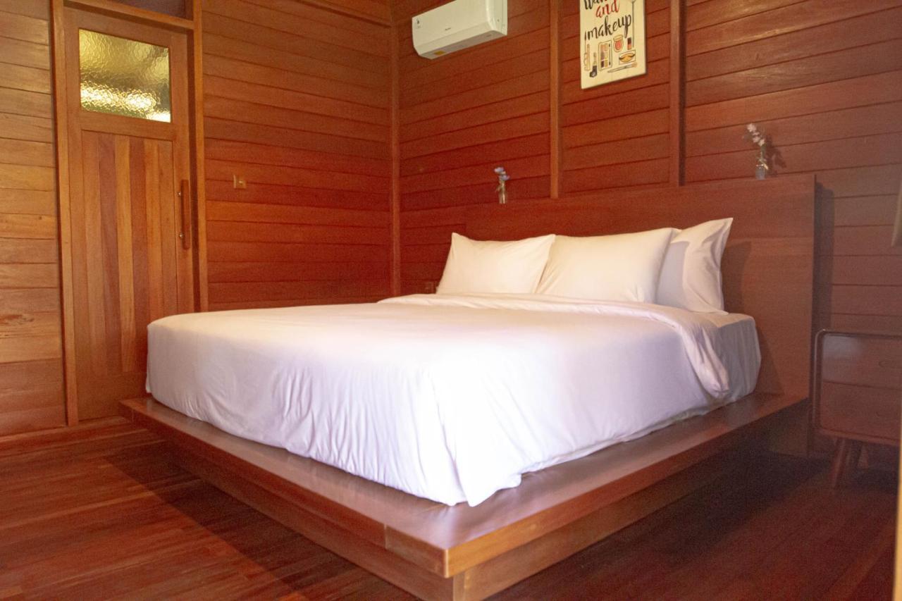 Point Of View Hotel & Resort Majalengka Bagian luar foto