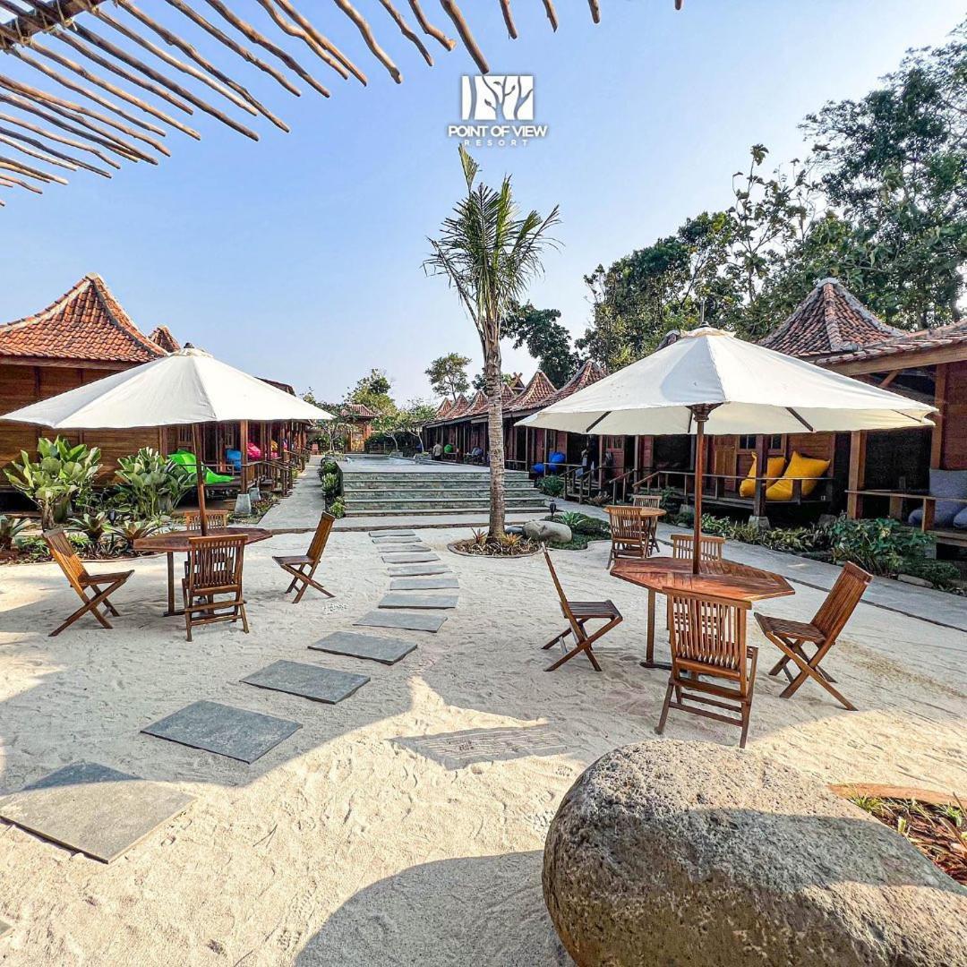 Point Of View Hotel & Resort Majalengka Bagian luar foto